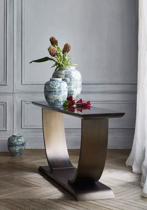 Sélection de mobilier haut-de-gamme