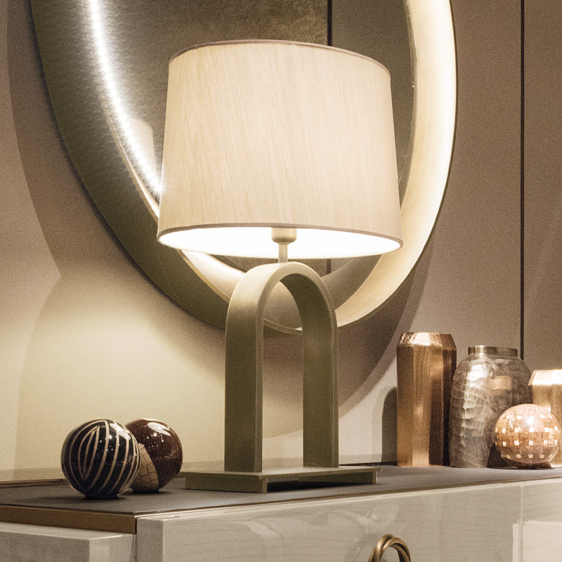 Lampe Haussmann by Hugues Chevalier